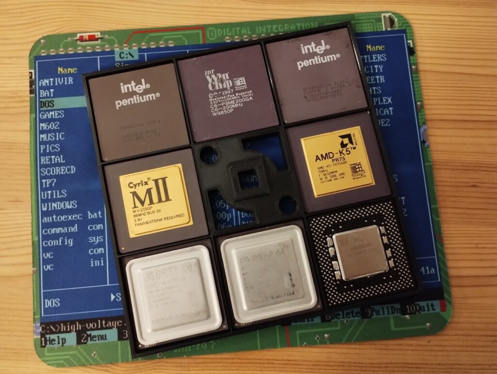 Pořadač na sbírkové procesory, stohovatelný - S7 - Pentium - 49.5 x 49.5 mm, bílá